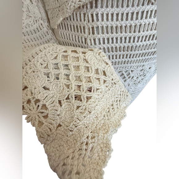 Bloomingdale’s AQUA 2 Piece Set Crochet Lace Top & Skirt Cream Outfit S/M - Picture 16 of 16